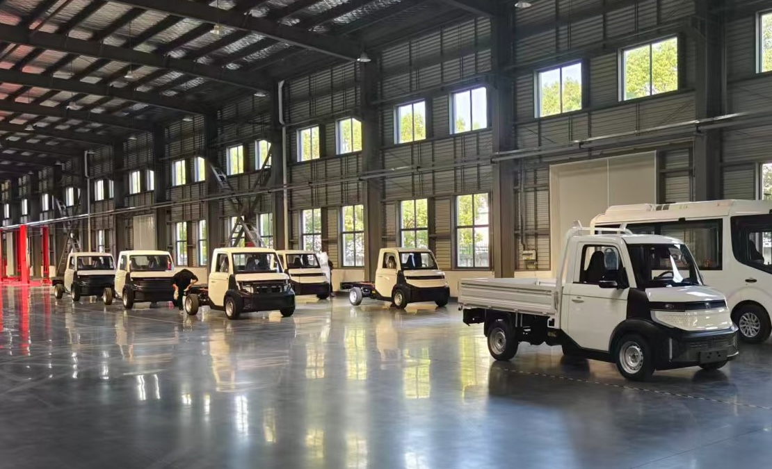 Electric pickup truck jointly developed with Korean partners 